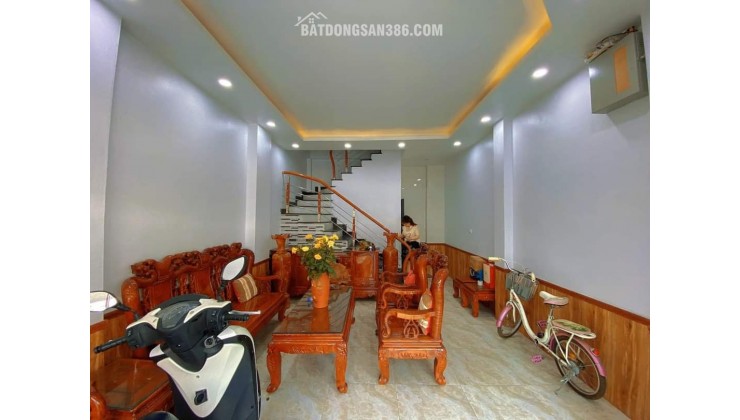 BÁN NHÀ DÂN XÂY HỌC VIÊN TÀI CHÍNH - DT52M2 - 5 TẦNG - GIÁ 7.9 TỶ -  
Ô TÔ ĐỖ CỬA . THÔNG THOÁNG